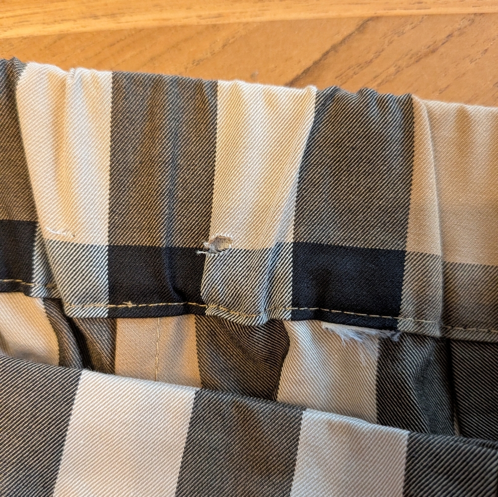 Burberry Girls Nova Check Skort Plaid Pleated Beige Size 6Y (Est.) - Picture 11 of 11